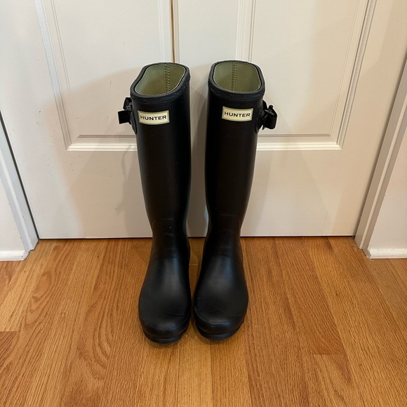 Hunter Rubber Boots - Picture 1 of 3